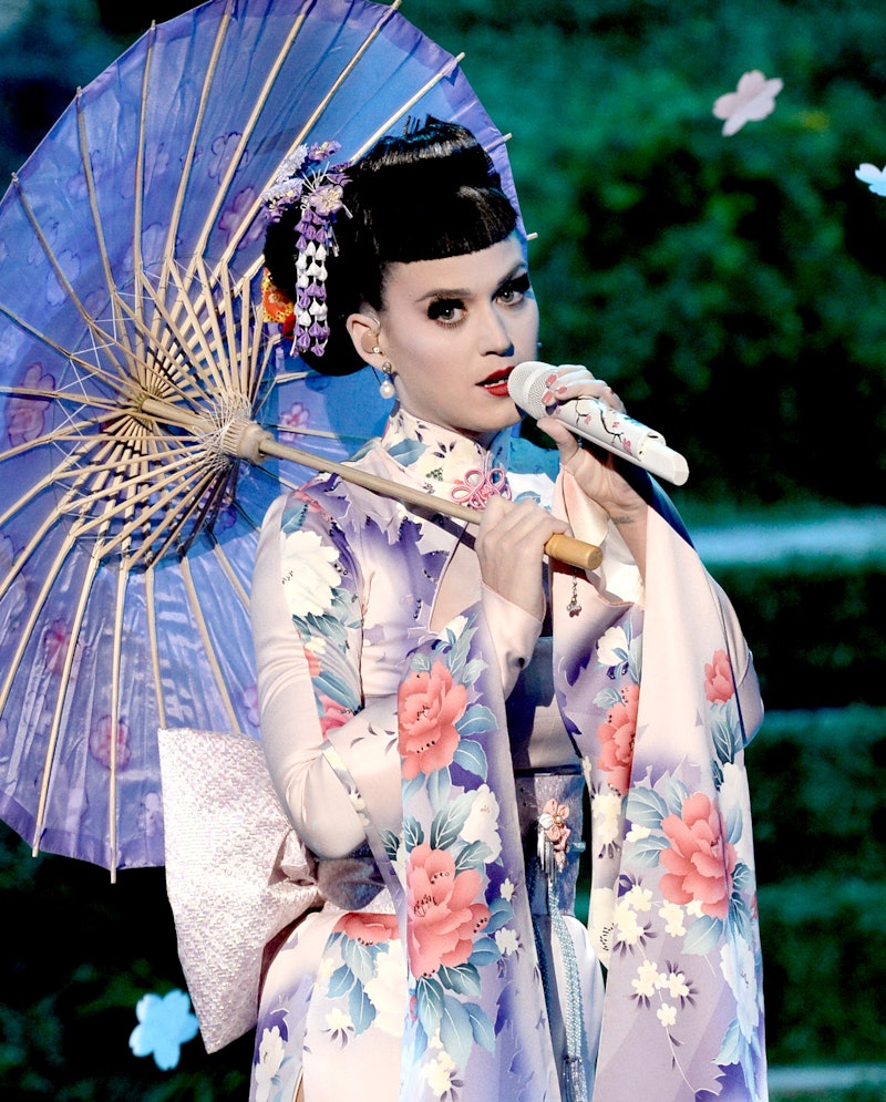 Inzichtelijk invoegen verdediging Katy Perry Explains Geisha Incident & Proves She's Willfully Ignorant About  Japanese Culture
