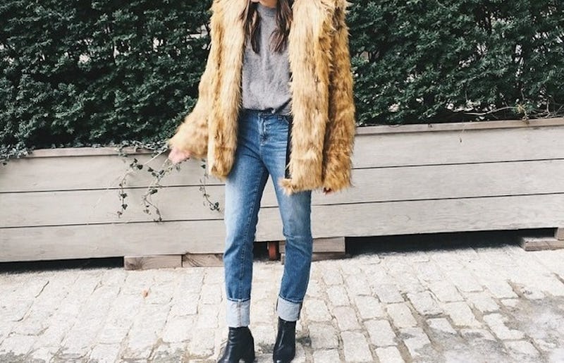 6 Cool Ways To Style Mom Jeans This Winter No That S Not An Oxymoron