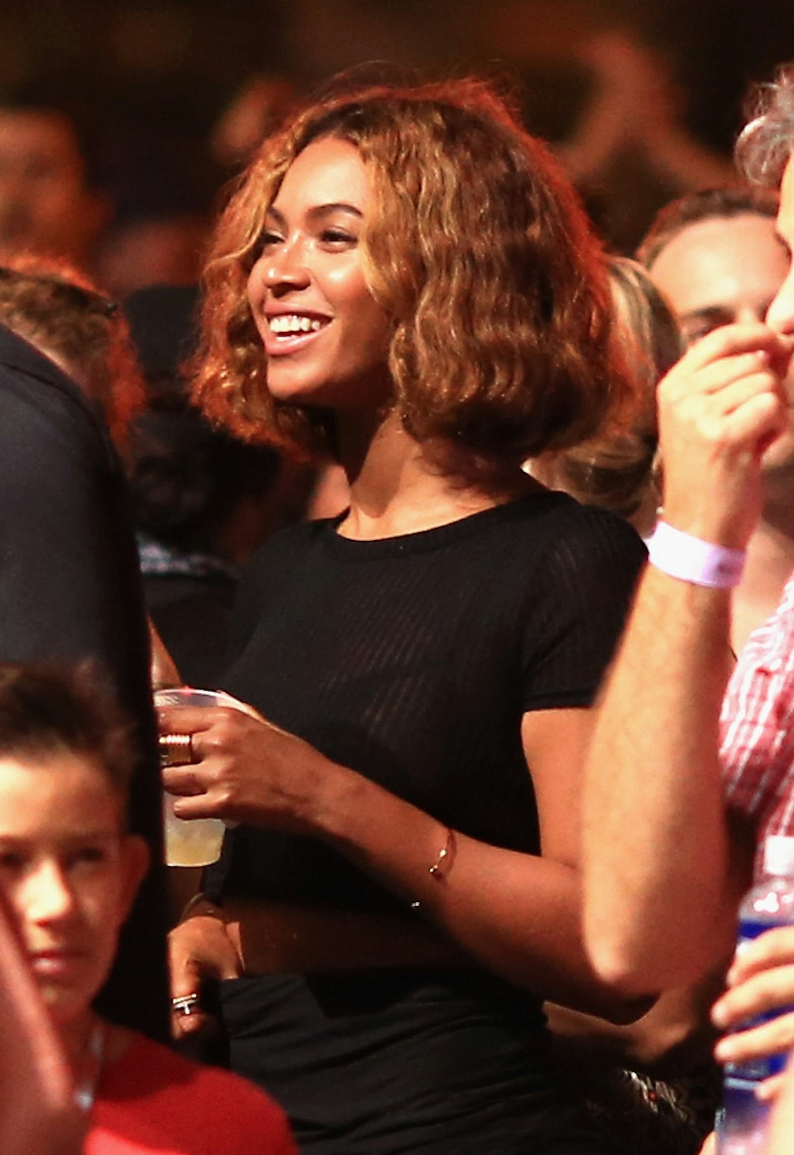 Beyonce Hangs Out With Aziz Ansari, Needs to Guest Star on 'Parks and