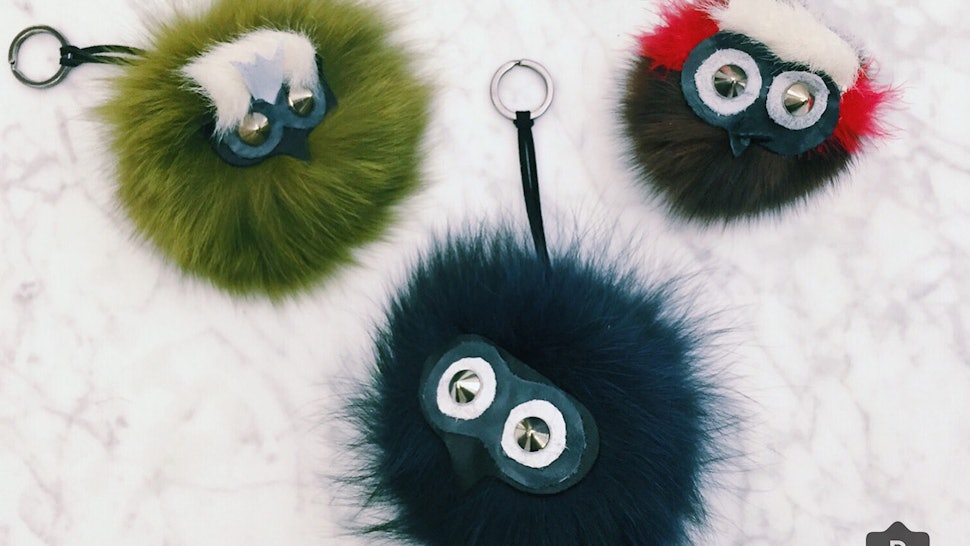 How To Make Fluffy Monster Keychains For The Cutest Bag Ever — DIY