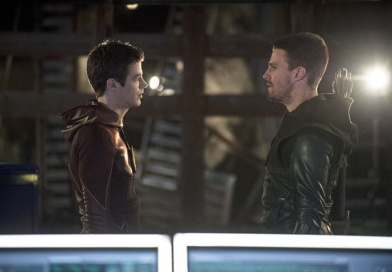 Are ‘the Flash And ‘arrow Crossover Episodes Midseason Finales These Vigilantes Have More Work 6562