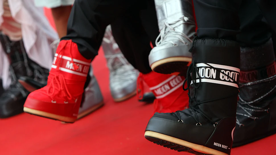 Moon Boot Inflencers Moon Boots Are In Once Again & They're Looking A Bit More High-Fashion ...