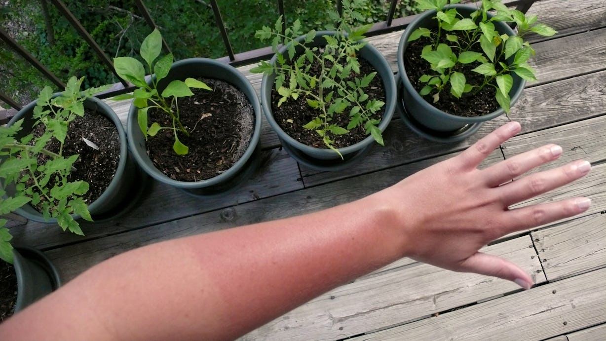 How To Even Out A Farmers Tan How To Hide A Farmer's Tan Without Making That Uneven Sun Damage Worse