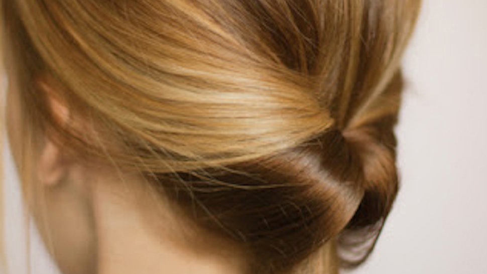 5 Work Hairstyles You Can Do In 3 Simple Steps