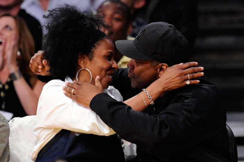 6 Kiss Cam Moments That Will Make You Swoon or Cringe At the Weird PDA ...