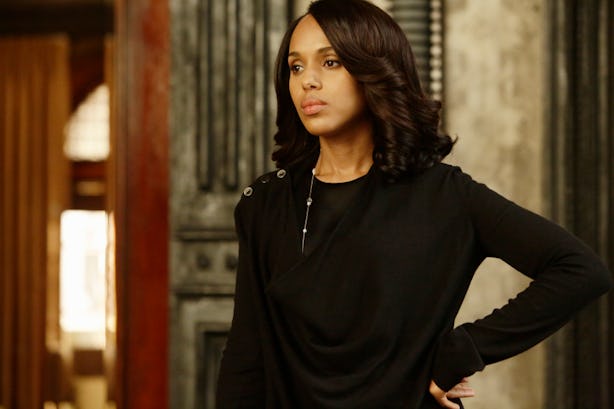 An Olivia Pope Halloween Costume That Will Have Costume Contests Handled