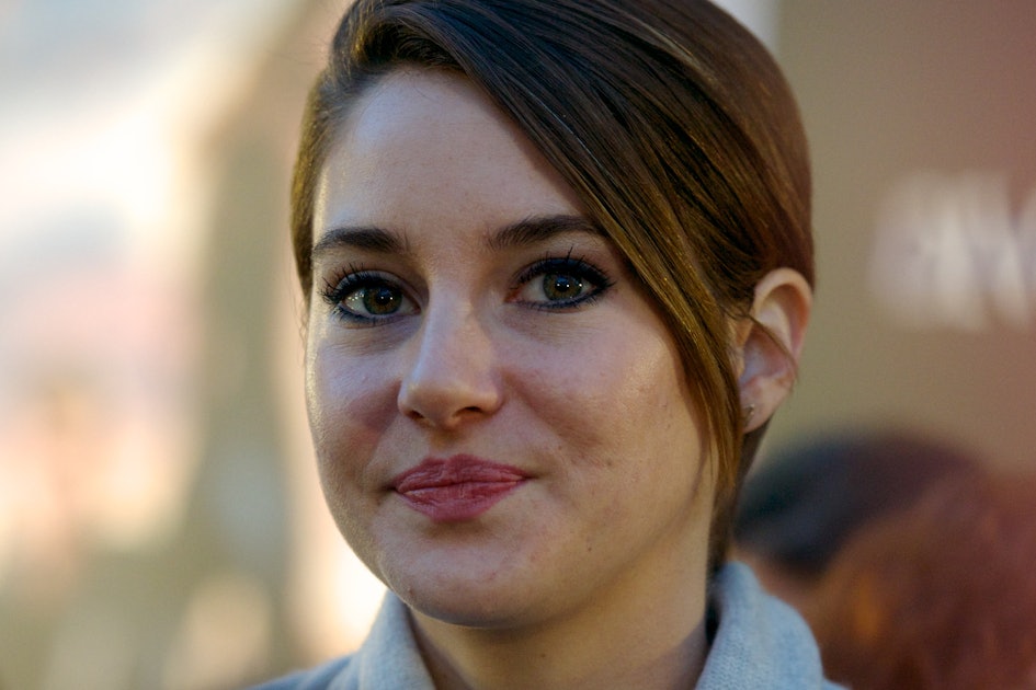 The Fault In Our Stars Shailene Woodley Is A Pro At Losing Her