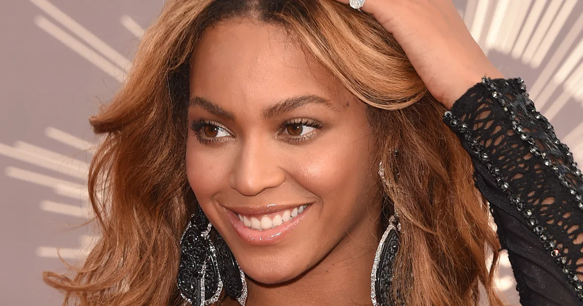9 Ways Beyonce Flawlessly Celebrates #BeyDay Basically Every Day
