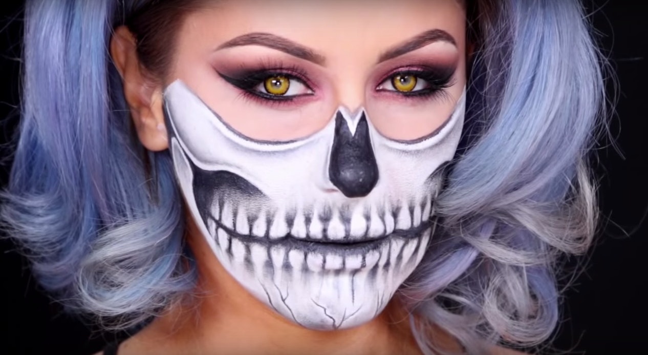 10 Halloween Costumes That Use Makeup Only Because Finding A Full