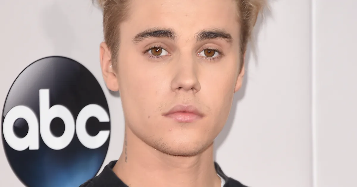 Justin Bieber Got Cornrows To Match Hailey Baldwin's Braids & You Need ...