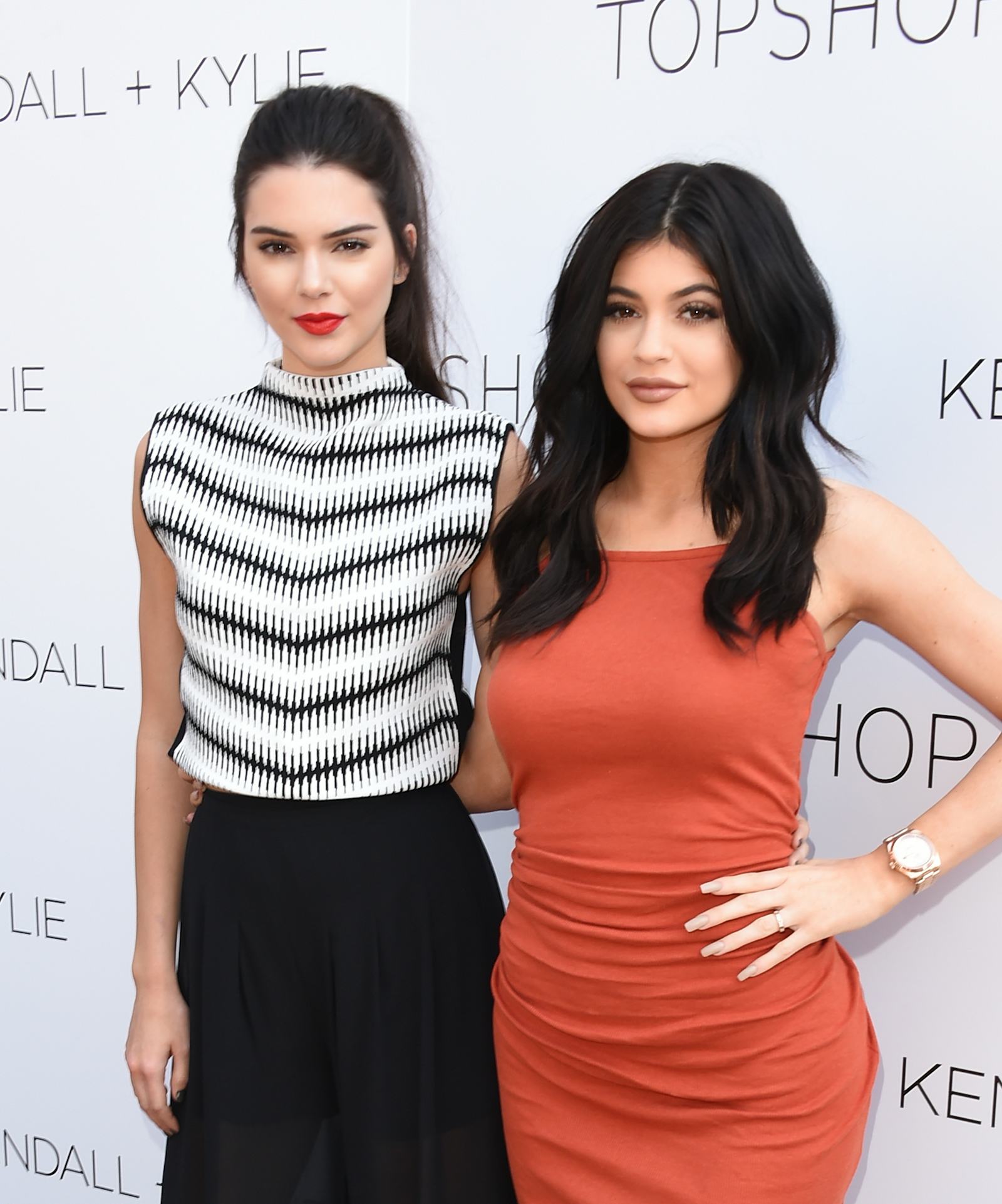 7 Times Kendall & Kylie Dressed Alike Even Though They Have Different ...