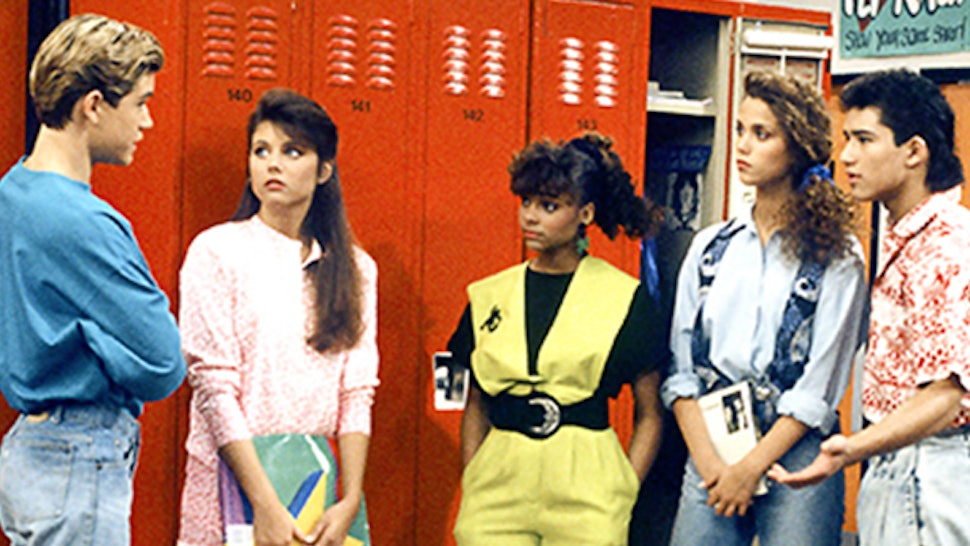 11 Awesome 2016 Trends Saved By The Bell Predicted Back In 11 Awesome 2016 Trends Saved By The Bell Predicted Back In