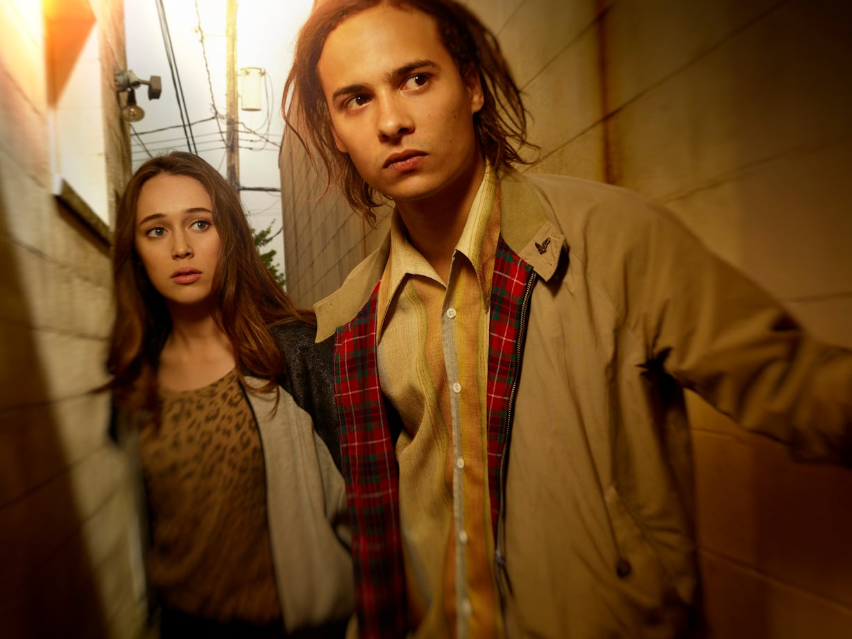 Is A &apos;Fear The Walking Dead&apos; Crossover Happening? 