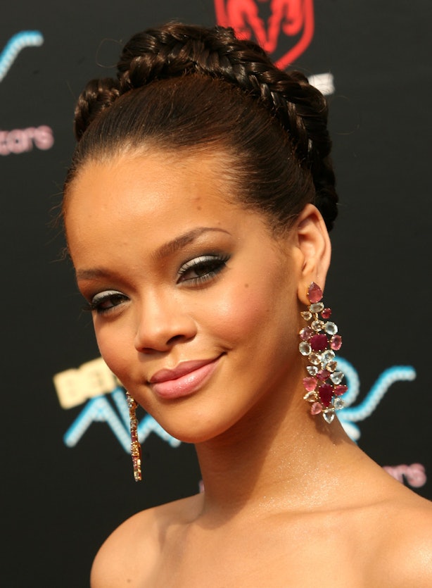 Rihanna Bare Dress - Rihanna Age Albums