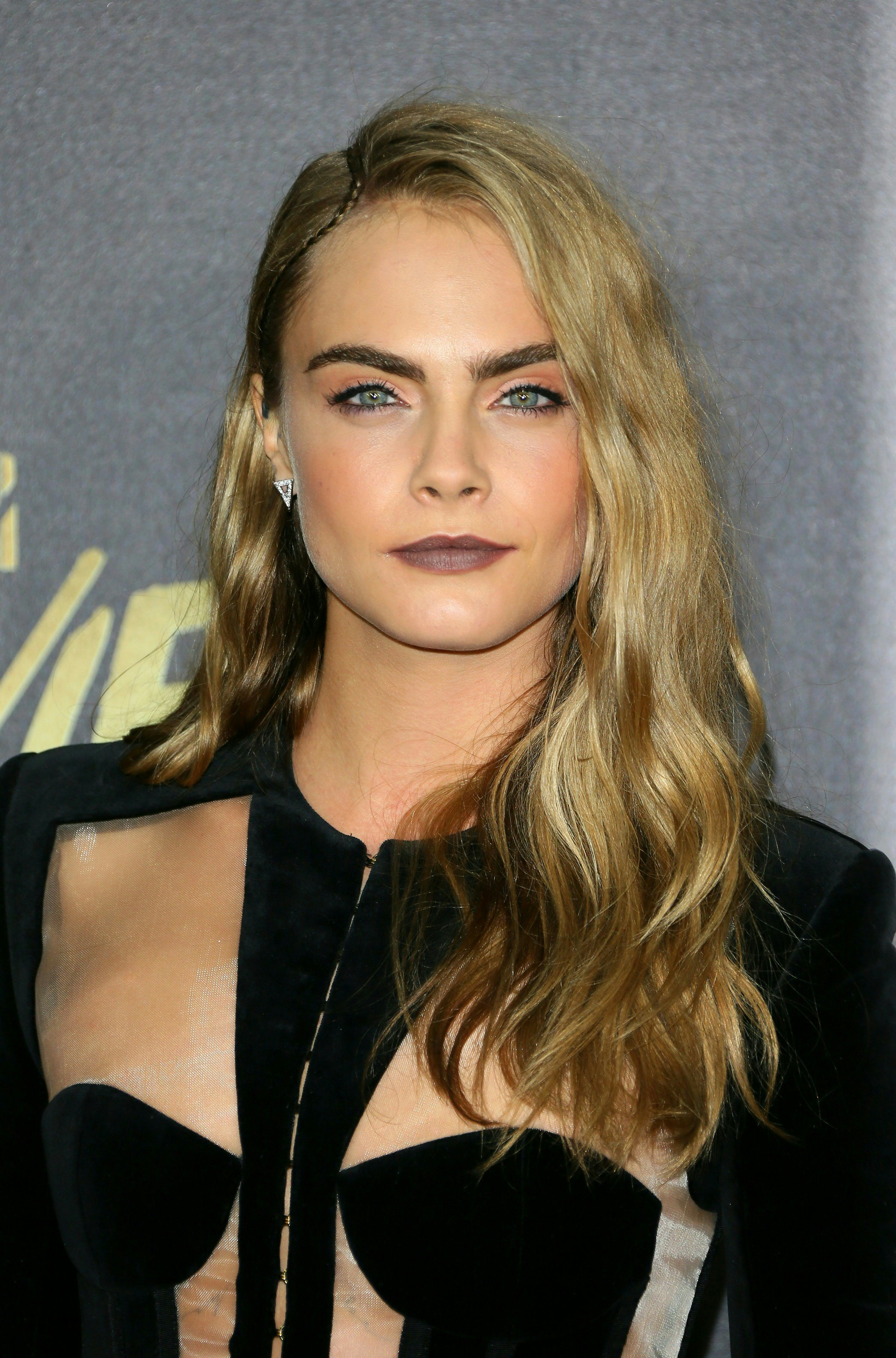 See Cara Delevingne's New Haircut Because It's Totally Different For