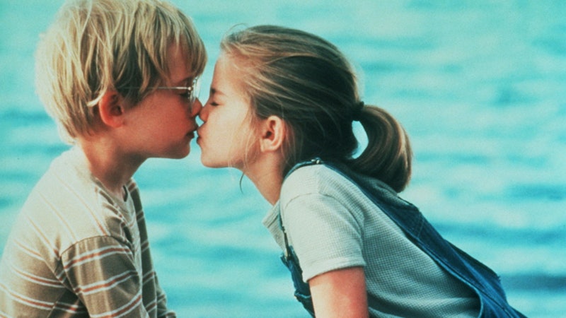 National Kissing Day: How to go in for the first kiss