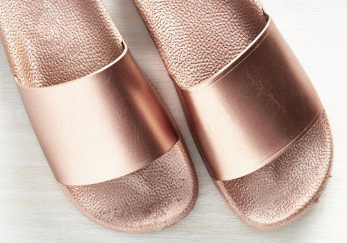 15 Cute College Shower Shoes You Need 