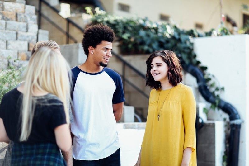 11 Tips For Making People Feel Comfortable Around You 11 Tips For Making People Feel Comfortable Around You