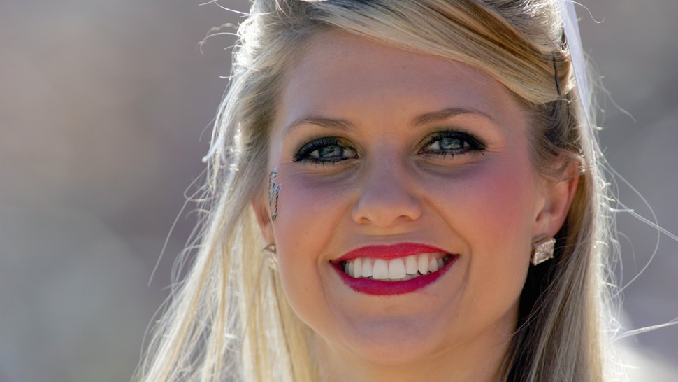 7 quick teeth whitening hacks for when you re in a hurry to brighten
