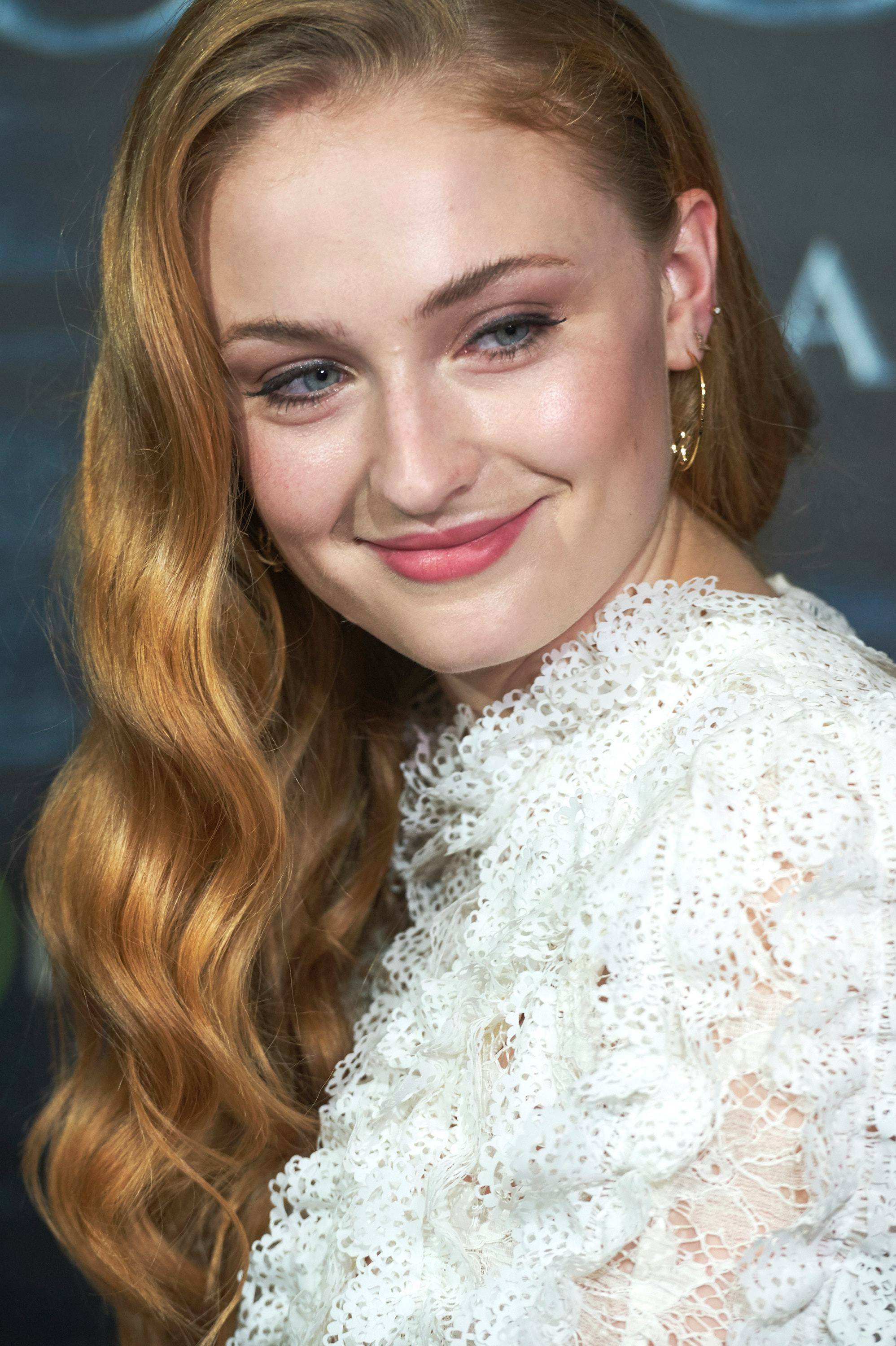 What Is Sophie Turner S Natural Hair Color It S Not What You