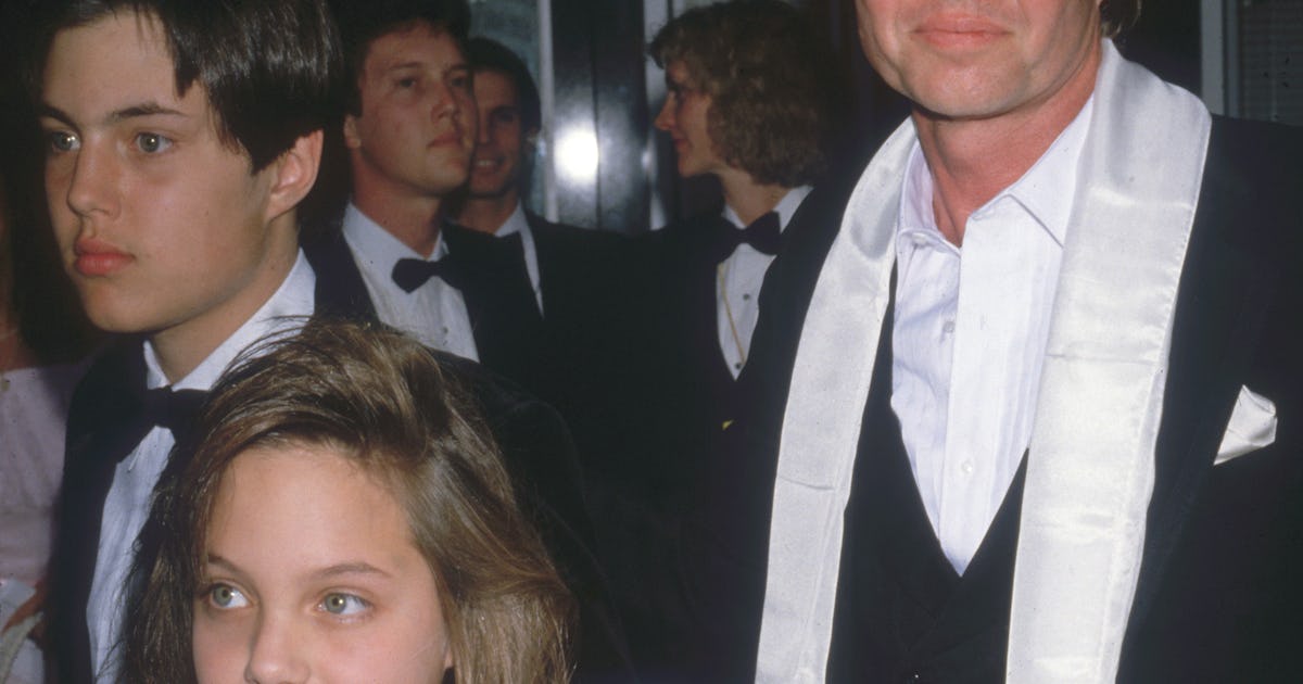 Angelina Jolie’s First Oscars Dress Gave Us All Kinds Of ‘80s Realness — PHOTOS