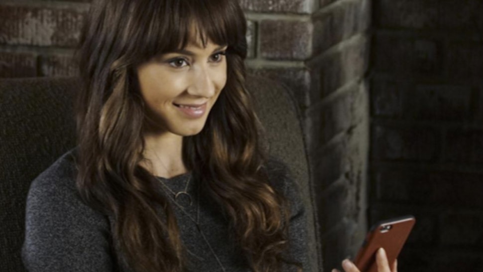13 Clues That Spencer Is Actually A D On Pretty Little Liars