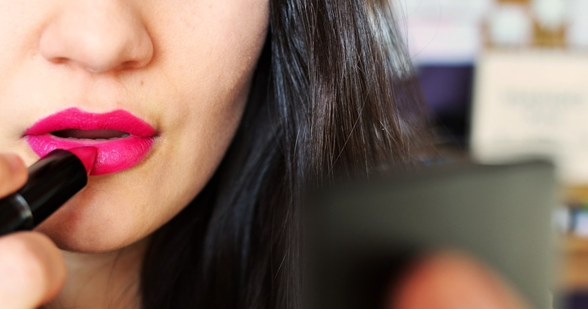 11 Weird Reasons Why Your Makeup Doesn