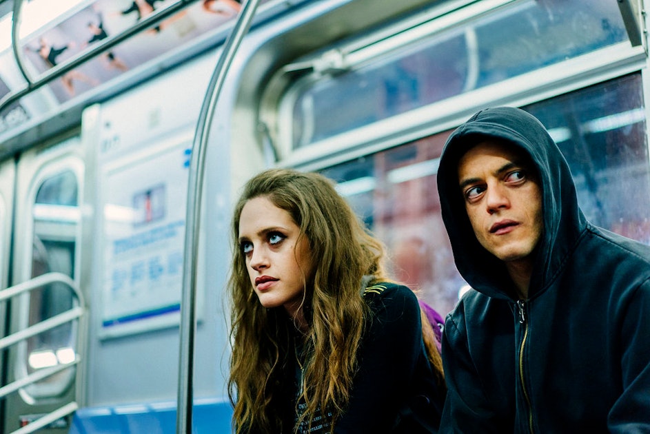 spil to I stor skala Is 'Mr. Robot' On Netflix? The Emmy-Nominated Drama Is As Elusive As It's  Main Character