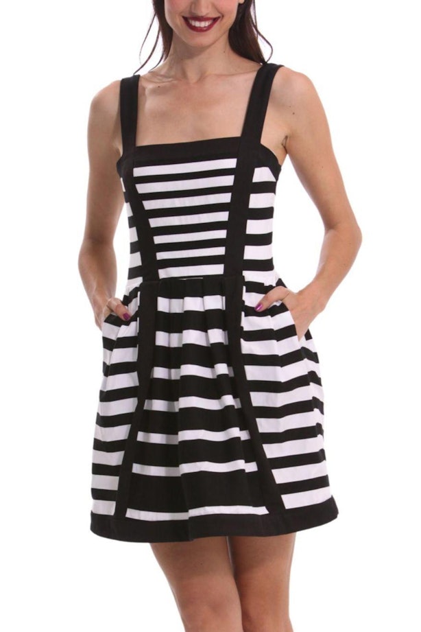 These 13 Optical Illusion Dresses Will Remind You All About TheDress