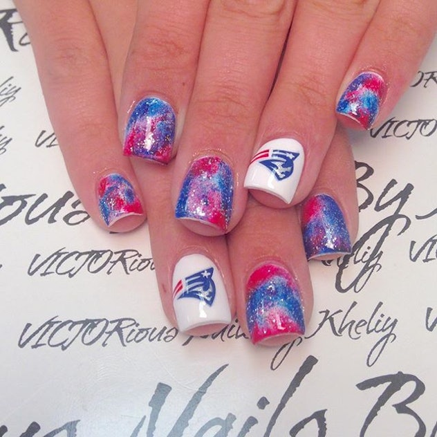 Buffalo Bills Football Nail Art Ideas & Designs