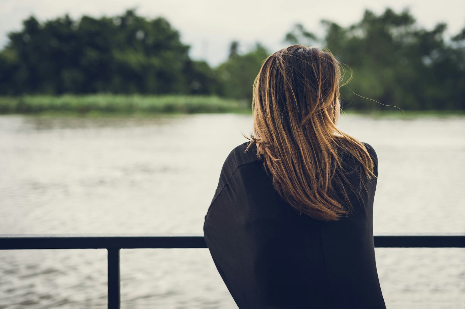 7 Ways To Make Yourself Feel Better When You're Lonely