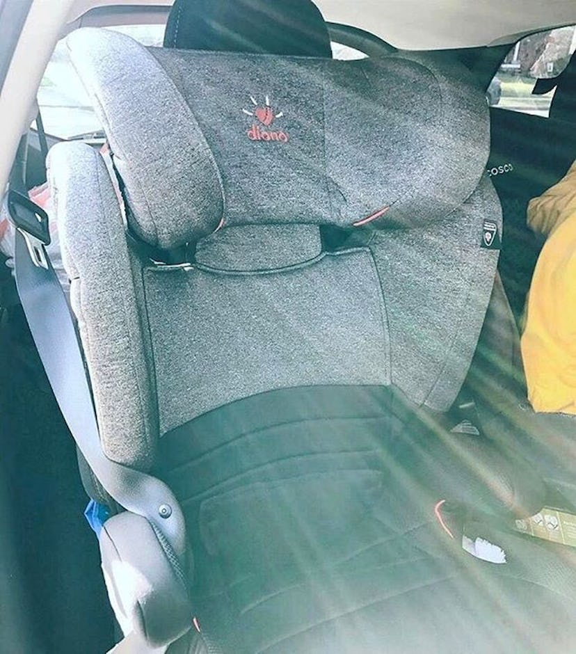 A picture of an used car seat