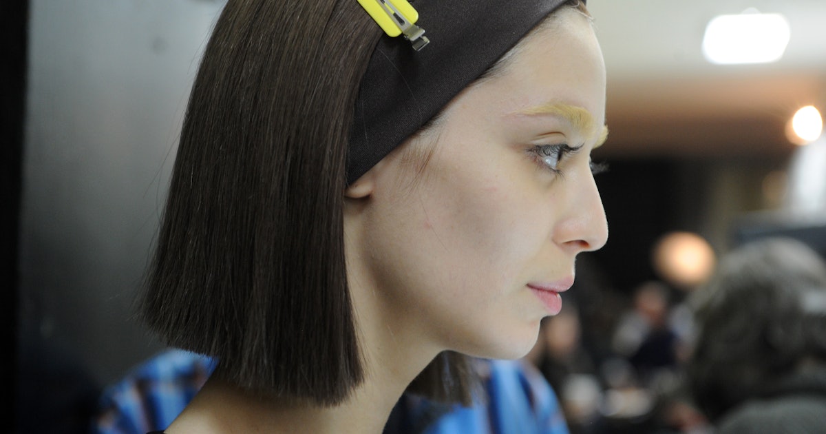 Here S How To Lighten Your Eyebrows Without Bleach