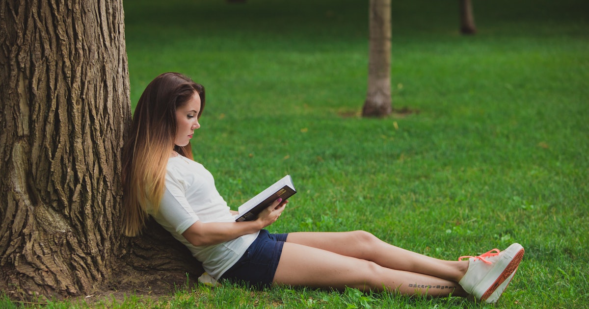 18 Books Every Woman Should Read When She S 18 Because I Sure