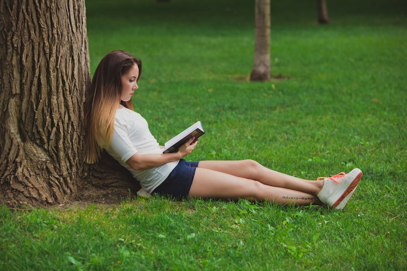 18 Books Every Woman Should Read When She's 18 (because I Sure Wish I Had)