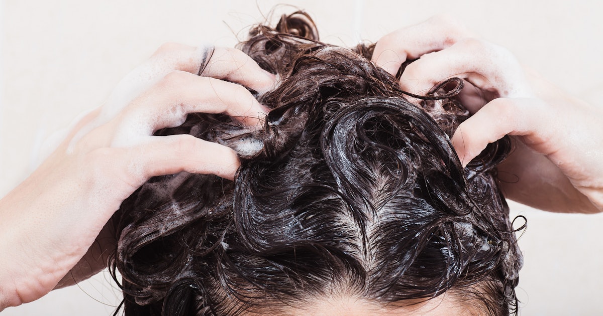 Should You Wash Your Hair In The Morning Or At Night It Might Not should-you-wash-your-hair-in-the-morning-or-at-night-it-might-not