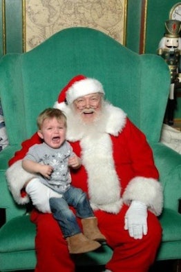 screams with santa