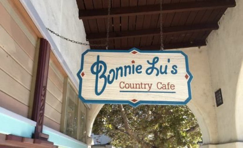 Bonny Lu’s Country Café in Ojai that is good to visit with kids