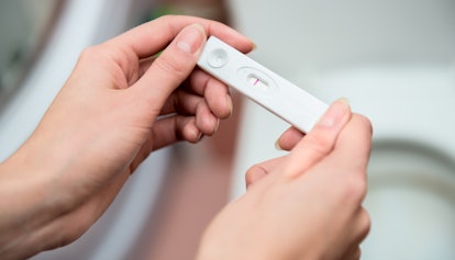 negative-pregnancy-test-in-hands
