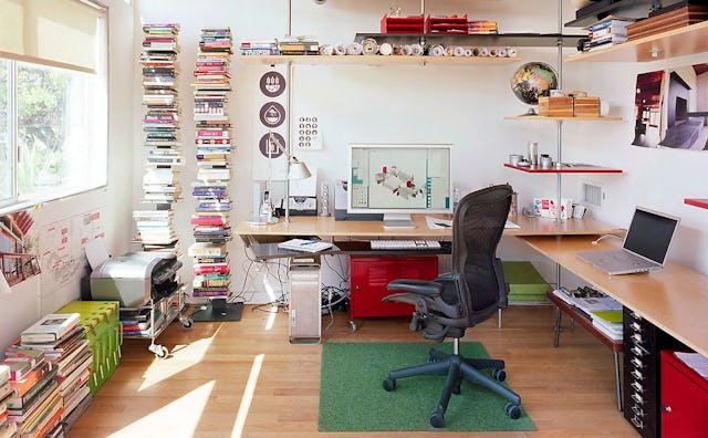 Study room with an ergonomic chair in front of a table