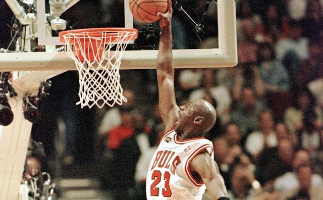 Michael Jordan Dunking