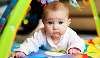 baby doing tummy time