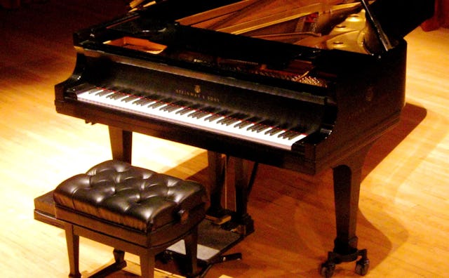 A black piano.