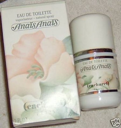 Anais Anais bottle and package