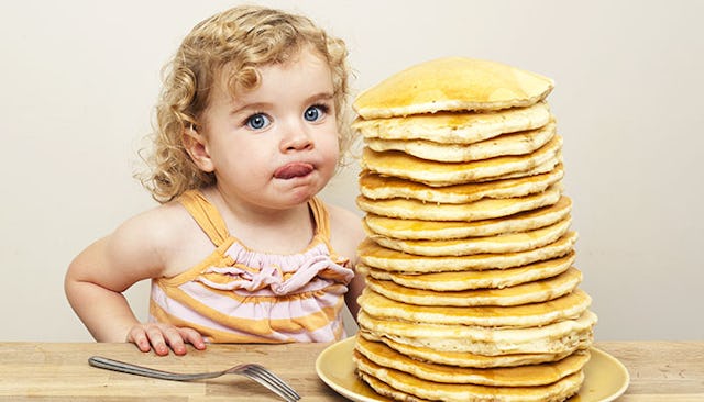 girl-with-pancakes