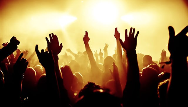 concert-crowd