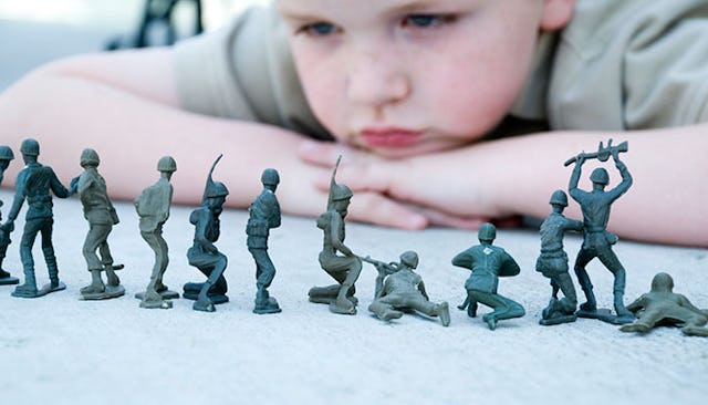 boy-toy-soldiers