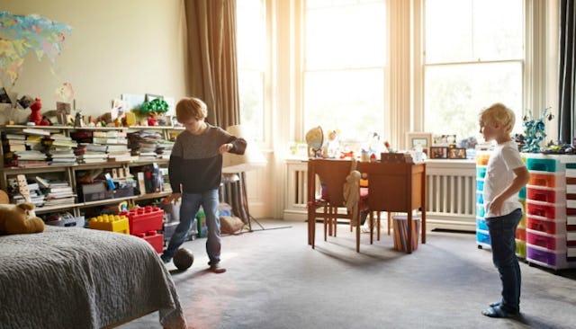 parenting kids sharing bedroom