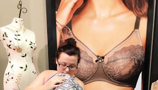 Breastfeeding Mom Points Out The Absurdity Of Being Shamed In A Place That  Sells Bras