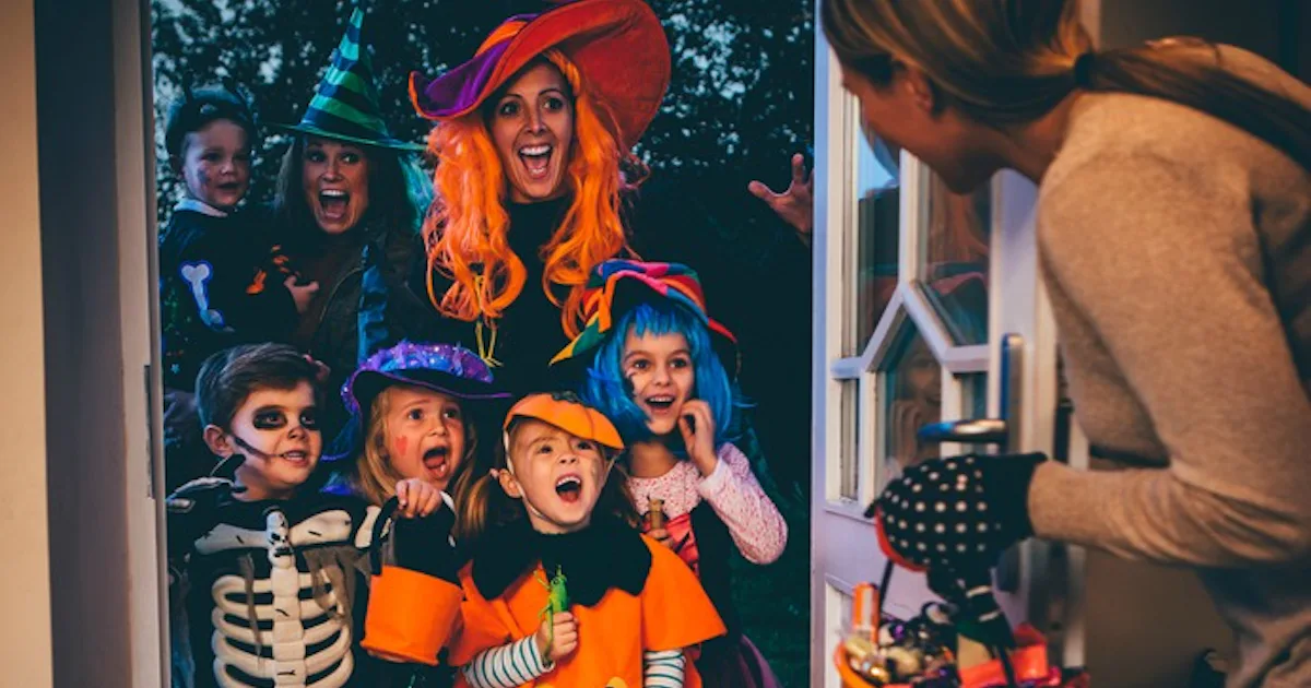 How Not To Scare The Sh t Out Of A Trick Or Treating Toddler Like My how-not-to-scare-the-sh-t-out-of-a-trick-or-treating-toddler-like-my